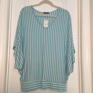 Cute Aqua and White Top!!